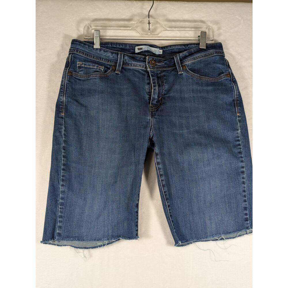 Levi s Curvy Shorts Sz14 Style525 W33"Hips40 "Ins11"Rise 9.5"Cut off